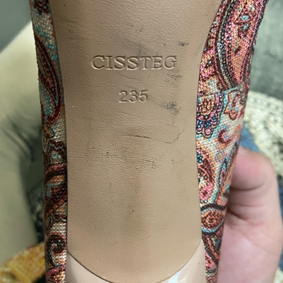 Heels. Size - 235.EUR- 37. Measurement shown in the picture in CMS - Picture 10 of 12